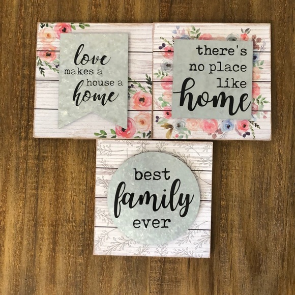 Other - Farmhouse Square sign Metal flower faux wood stand